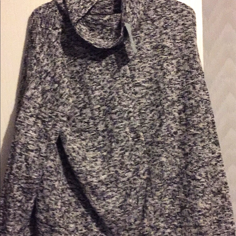 NEW WITH TAGS FOREVER 21 sweater XL